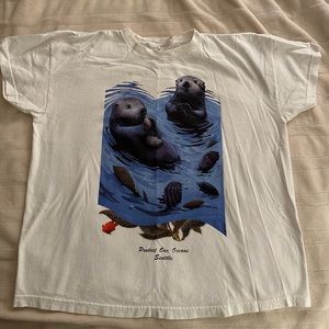 Sea Otters printed shirt